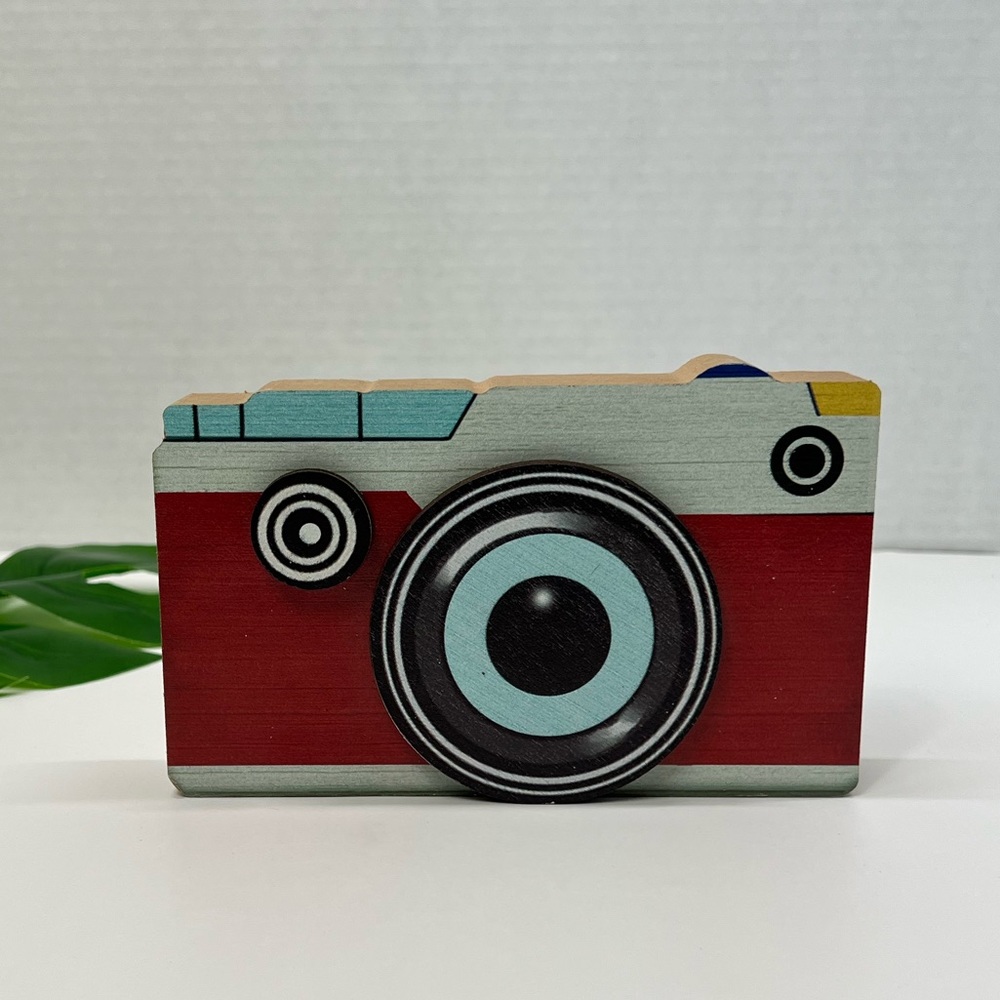 Camera Wood Statue Figure Tabletop Office Decor Photographer Sculpture Accent BF